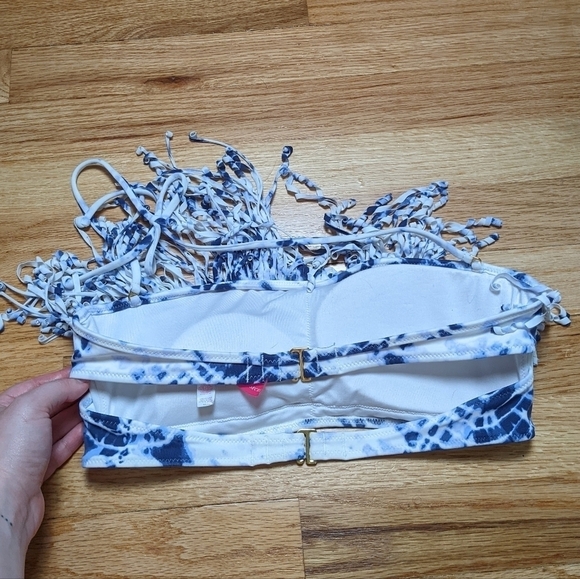 Victoria's Secret Bandeau Fringe Bikini Top in Blue Tie Dye Size Medium - Picture 5 of 8